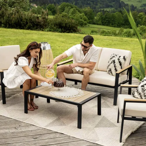 Журнальний столик