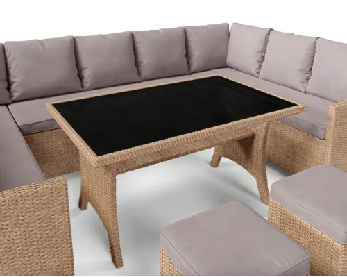 Великий обідній стіл