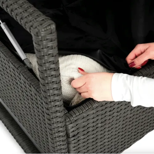 Удобная мягкая подушка - сидеть приятно всегда