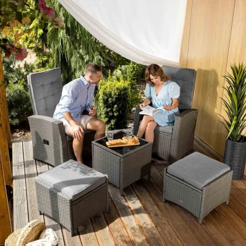 Набір садових меблів Fera - максимум функціональності у компактному форматі